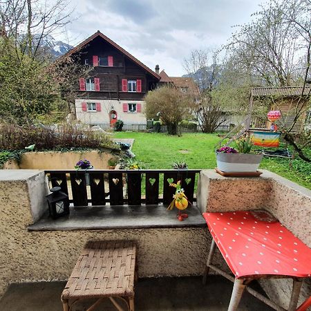 Zentral Gelegene Wohnung Mit Grossem Garten Ιντερλάκεν Εξωτερικό φωτογραφία